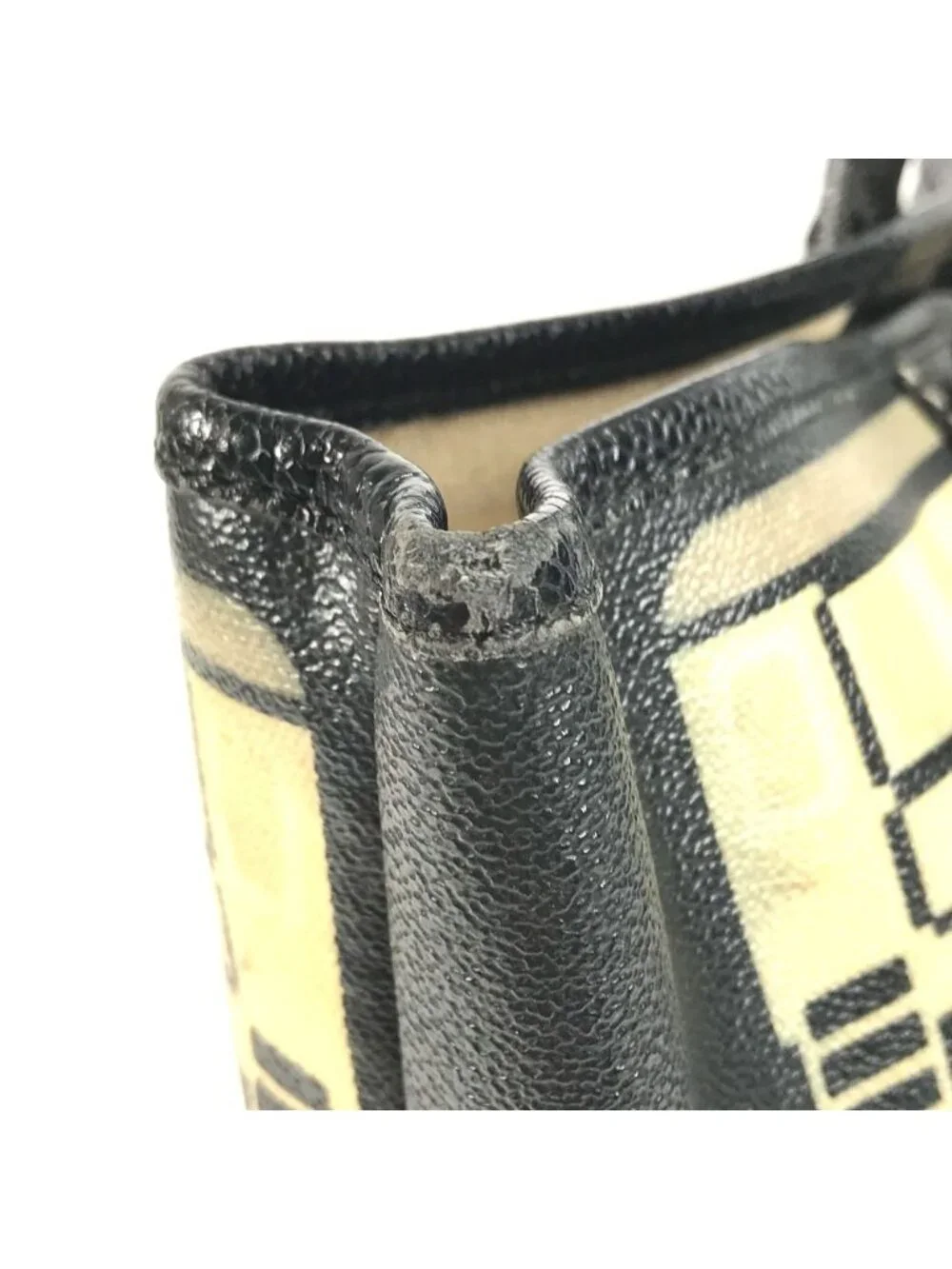 Chanel Tote Central Station Leather Black